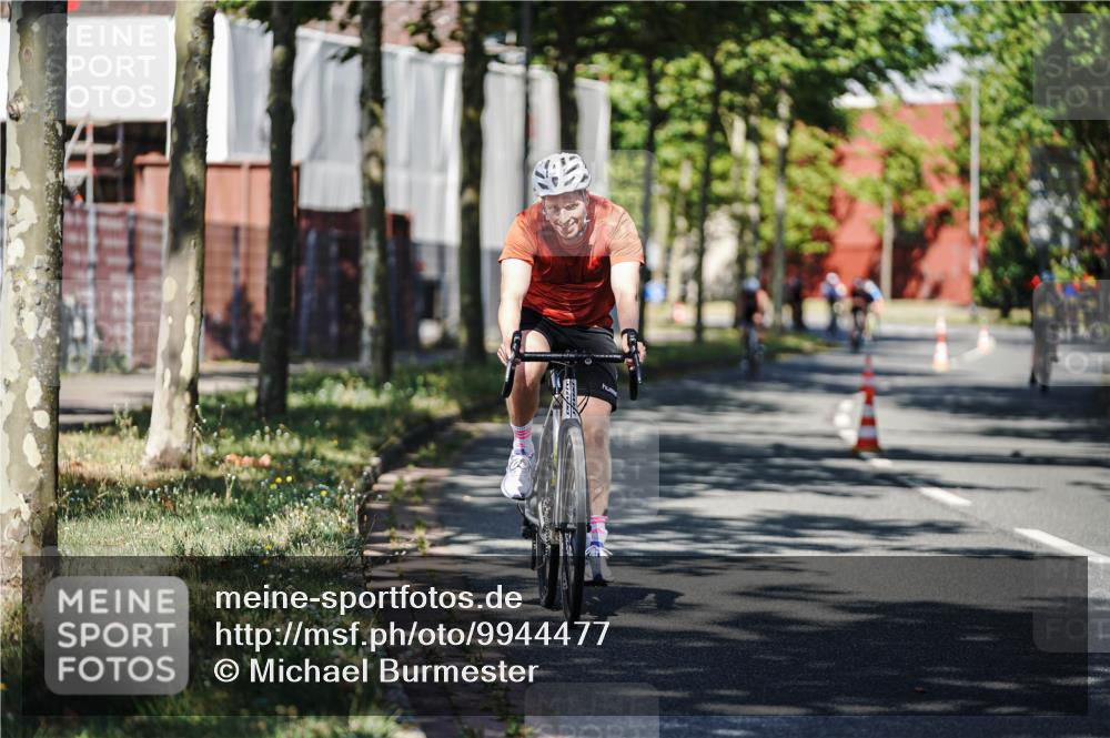 09.08.2026 - GEWOBA Citytriathlon Bremen Michael Burmester http://msf.ph/oto/9944477 09.08.2026 10:33:34 Radfahren 282, 285, 331, 410, 433, 484, 510 meine-sportfotos.de