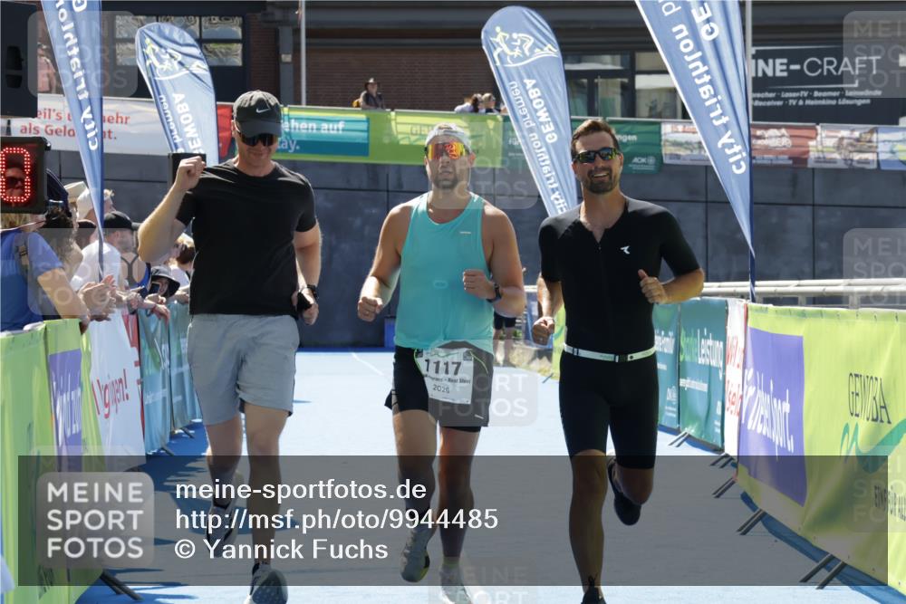 09.08.2026 - GEWOBA Citytriathlon Bremen Yannick Fuchs http://msf.ph/oto/9944485 09.08.2026 14:18:02 Ziel 826, 1117 meine-sportfotos.de