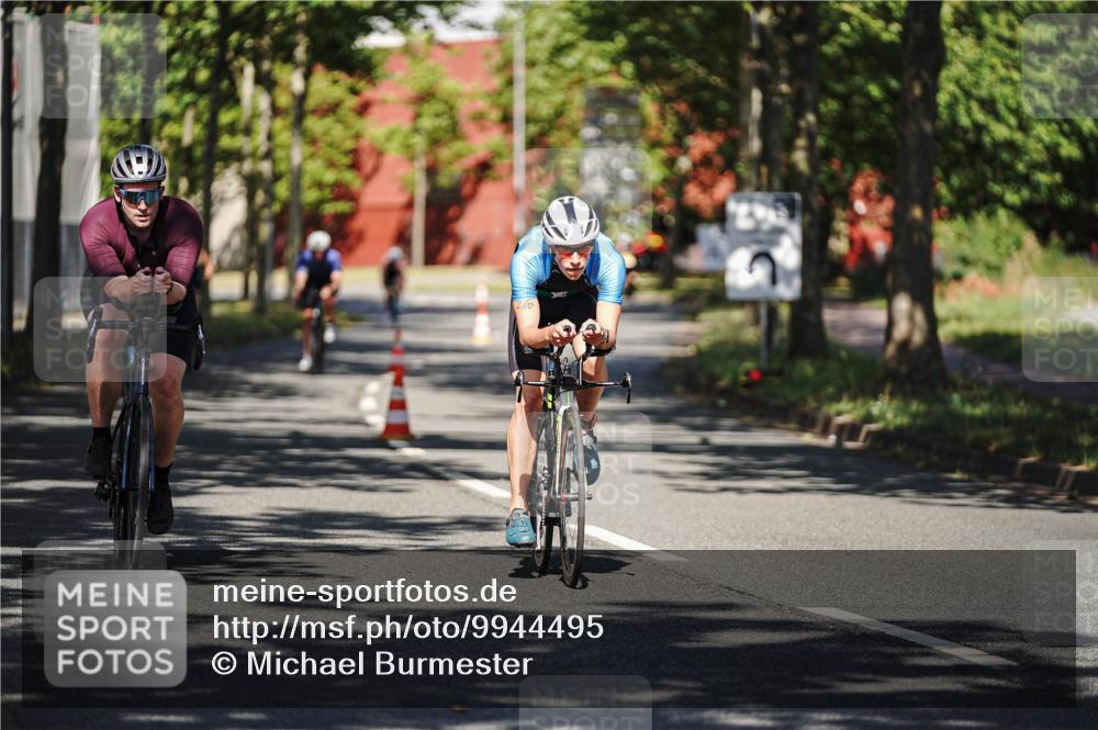 09.08.2026 - GEWOBA Citytriathlon Bremen Michael Burmester http://msf.ph/oto/9944495 09.08.2026 10:33:42 Radfahren 215, 280, 282, 331, 455, 492, 510, 532 meine-sportfotos.de