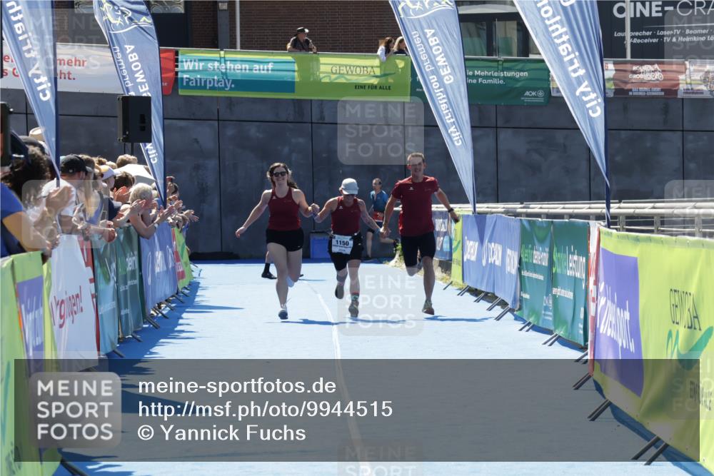 09.08.2026 - GEWOBA Citytriathlon Bremen Yannick Fuchs http://msf.ph/oto/9944515 09.08.2026 14:18:25 Ziel 1150 meine-sportfotos.de