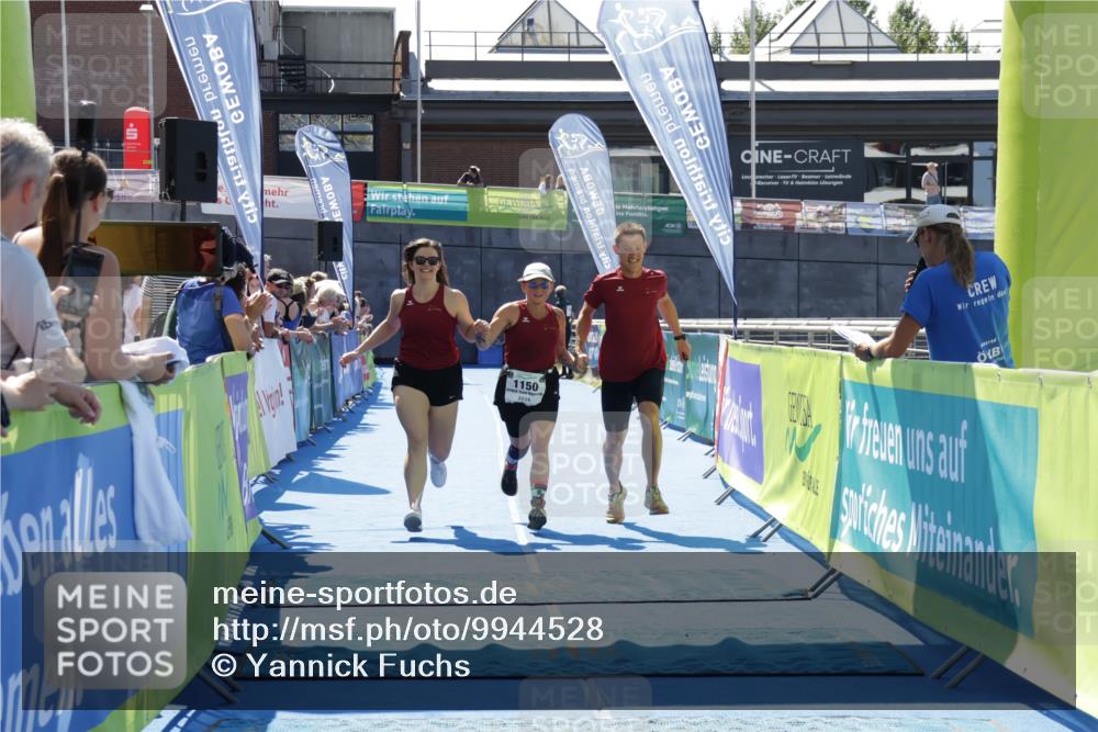 09.08.2026 - GEWOBA Citytriathlon Bremen Yannick Fuchs http://msf.ph/oto/9944528 09.08.2026 14:18:28 Ziel 1150 meine-sportfotos.de