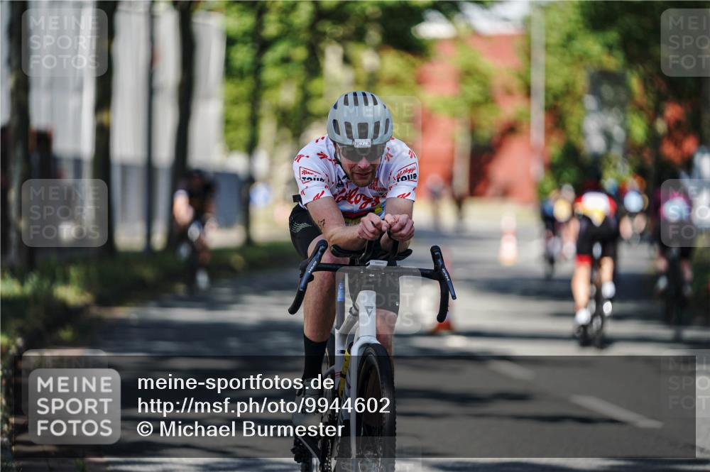 09.08.2026 - GEWOBA Citytriathlon Bremen Michael Burmester http://msf.ph/oto/9944602 09.08.2026 10:34:37 Radfahren 47, 99, 193, 367, 386, 521 meine-sportfotos.de
