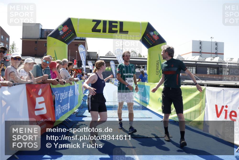 09.08.2026 - GEWOBA Citytriathlon Bremen Yannick Fuchs http://msf.ph/oto/9944611 09.08.2026 14:18:49 Ziel 1159 meine-sportfotos.de