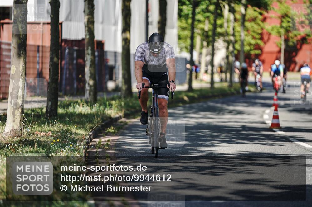 09.08.2026 - GEWOBA Citytriathlon Bremen Michael Burmester http://msf.ph/oto/9944612 09.08.2026 10:34:42 Radfahren 47, 99, 193, 209, 367, 399, 439, 521 meine-sportfotos.de