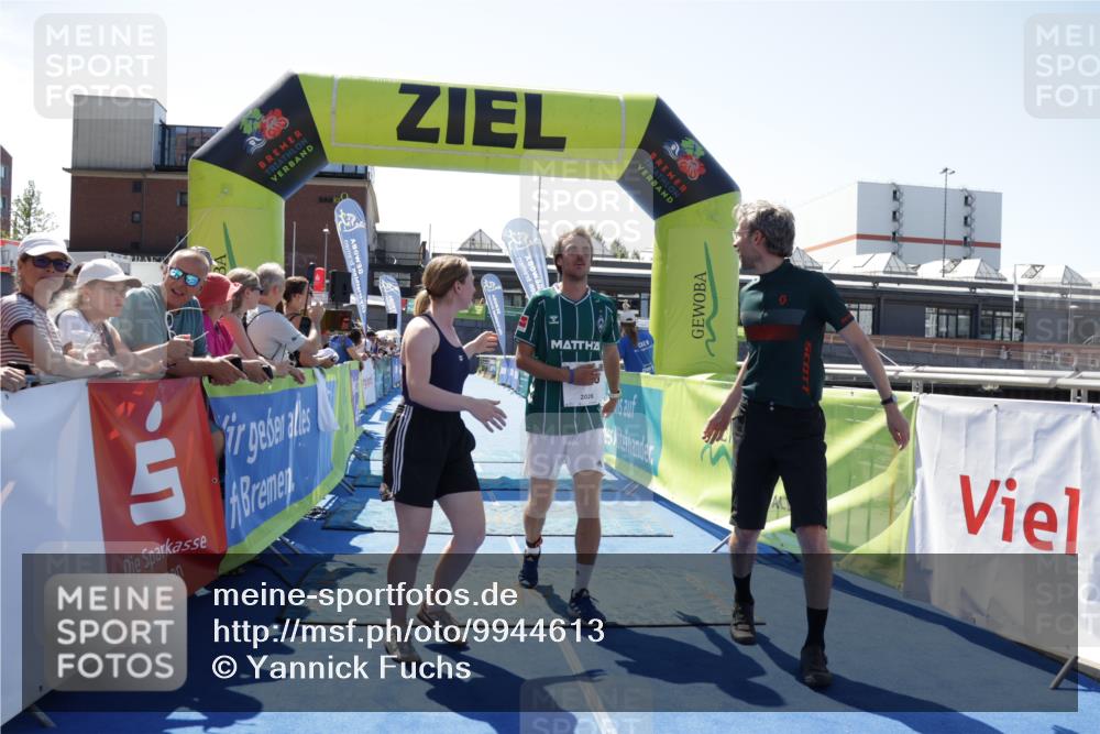 09.08.2026 - GEWOBA Citytriathlon Bremen Yannick Fuchs http://msf.ph/oto/9944613 09.08.2026 14:18:49 Ziel 1159 meine-sportfotos.de