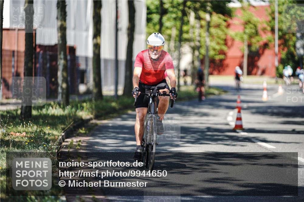 09.08.2026 - GEWOBA Citytriathlon Bremen Michael Burmester http://msf.ph/oto/9944650 09.08.2026 10:34:57 Radfahren 95, 137, 207, 209, 399, 439, 461, 501, 513, 514, 521 meine-sportfotos.de