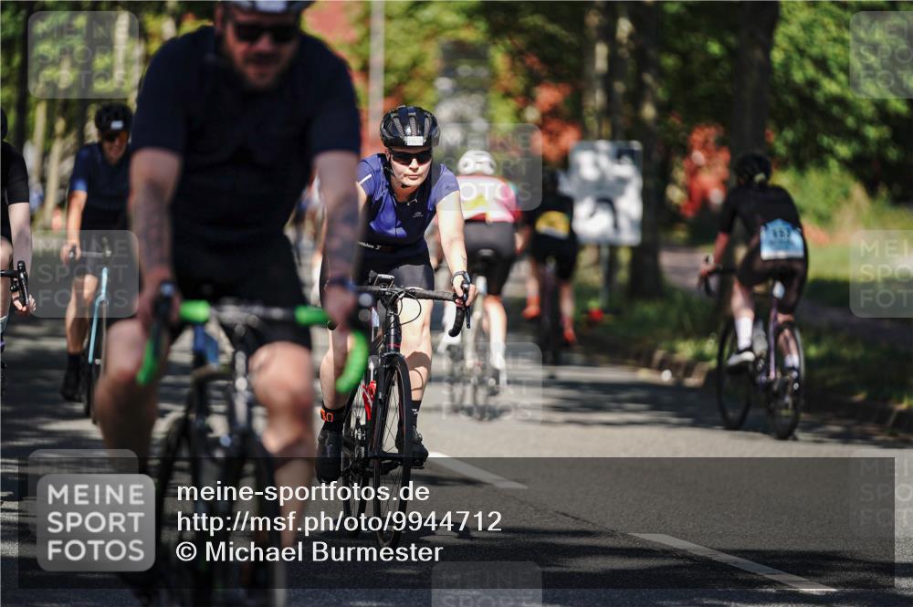 09.08.2026 - GEWOBA Citytriathlon Bremen Michael Burmester http://msf.ph/oto/9944712 09.08.2026 10:35:18 Radfahren 3, 27, 129, 143, 169, 195, 243, 326, 436, 440, 446, 467, 473, 476, 487, 527 meine-sportfotos.de