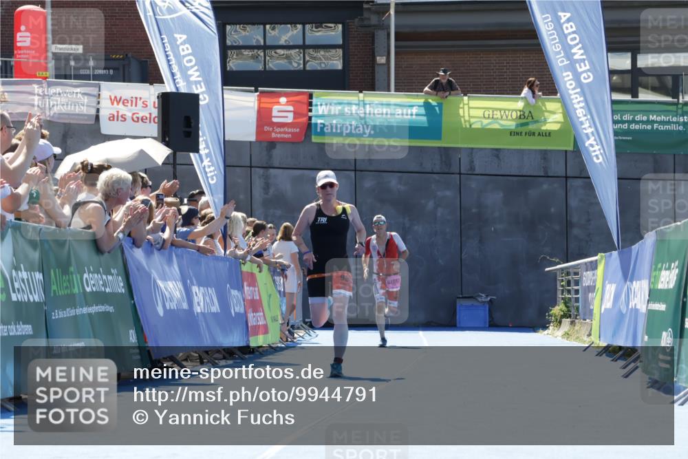 09.08.2026 - GEWOBA Citytriathlon Bremen Yannick Fuchs http://msf.ph/oto/9944791 09.08.2026 14:20:23 Ziel 998 meine-sportfotos.de