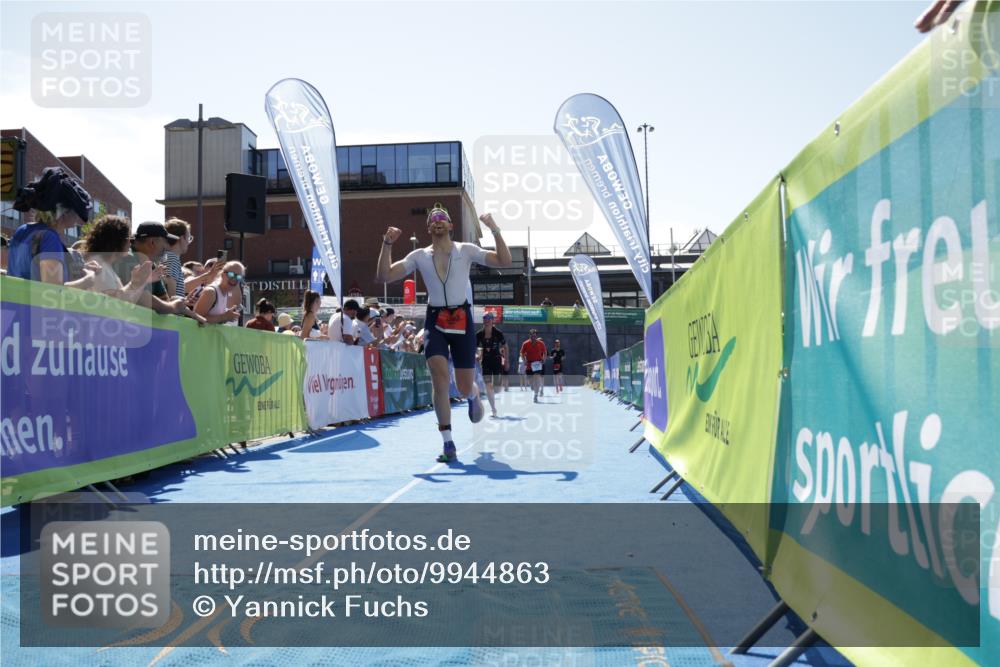 09.08.2026 - GEWOBA Citytriathlon Bremen Yannick Fuchs http://msf.ph/oto/9944863 09.08.2026 14:20:42 Ziel 582, 994, 1002, 1002, 1154 meine-sportfotos.de