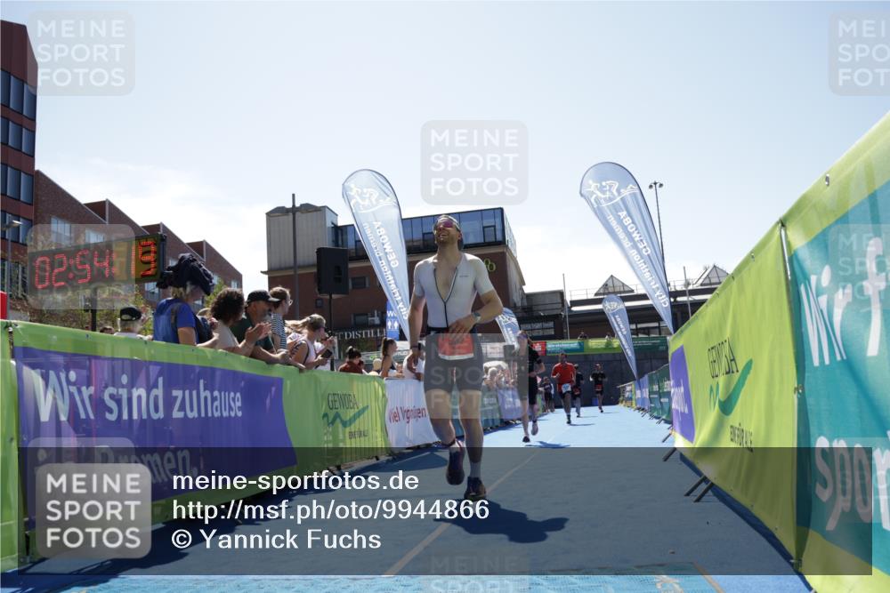 09.08.2026 - GEWOBA Citytriathlon Bremen Yannick Fuchs http://msf.ph/oto/9944866 09.08.2026 14:20:42 Ziel 582, 994, 1002, 1002, 1154 meine-sportfotos.de