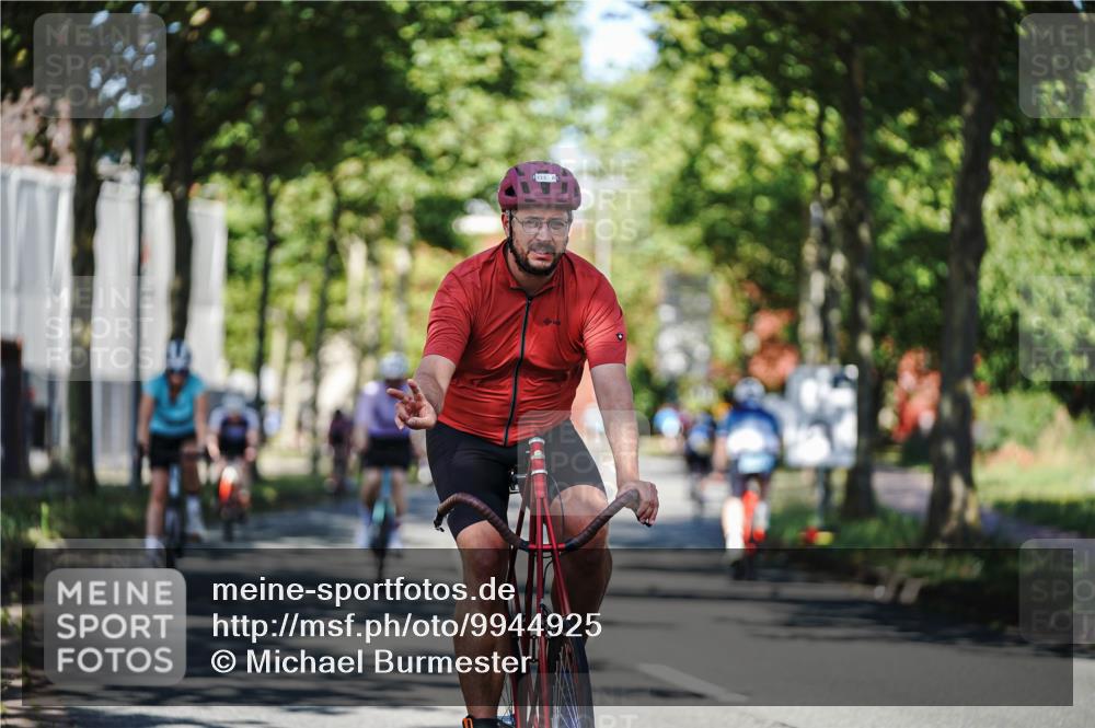 09.08.2026 - GEWOBA Citytriathlon Bremen Michael Burmester http://msf.ph/oto/9944925 09.08.2026 10:36:32 Radfahren 19, 21, 135, 139, 163, 179, 191, 211, 223, 225, 233, 426 meine-sportfotos.de