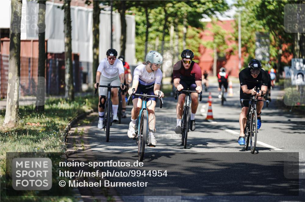 09.08.2026 - GEWOBA Citytriathlon Bremen Michael Burmester http://msf.ph/oto/9944954 09.08.2026 10:36:40 Radfahren 19, 41, 67, 93, 135, 157, 163, 191, 211, 223, 225, 281, 349, 426, 491 meine-sportfotos.de