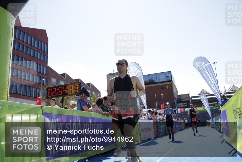 09.08.2026 - GEWOBA Citytriathlon Bremen Yannick Fuchs http://msf.ph/oto/9944962 09.08.2026 14:21:00 Ziel 615, 686, 806, 809, 935 meine-sportfotos.de