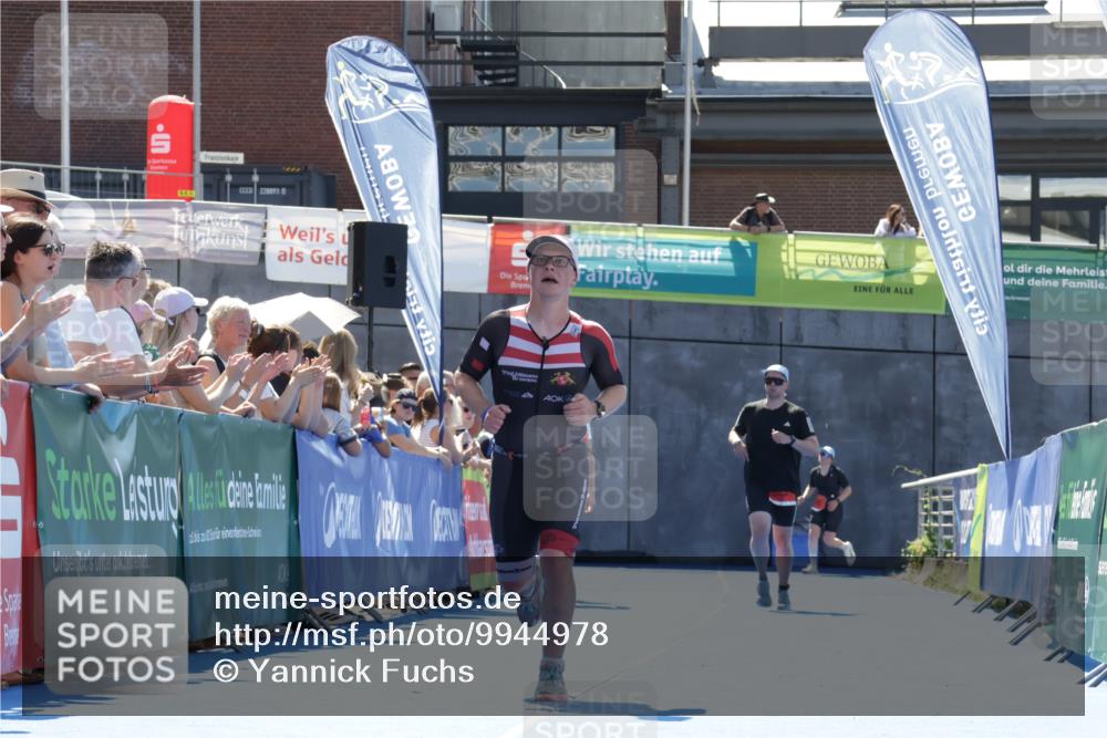09.08.2026 - GEWOBA Citytriathlon Bremen Yannick Fuchs http://msf.ph/oto/9944978 09.08.2026 14:21:05 Ziel 589, 615, 686, 806, 935 meine-sportfotos.de