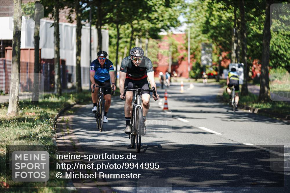 09.08.2026 - GEWOBA Citytriathlon Bremen Michael Burmester http://msf.ph/oto/9944995 09.08.2026 10:36:52 Radfahren 13, 33, 41, 67, 85, 93, 111, 157, 235, 247, 281, 349, 426, 491 meine-sportfotos.de