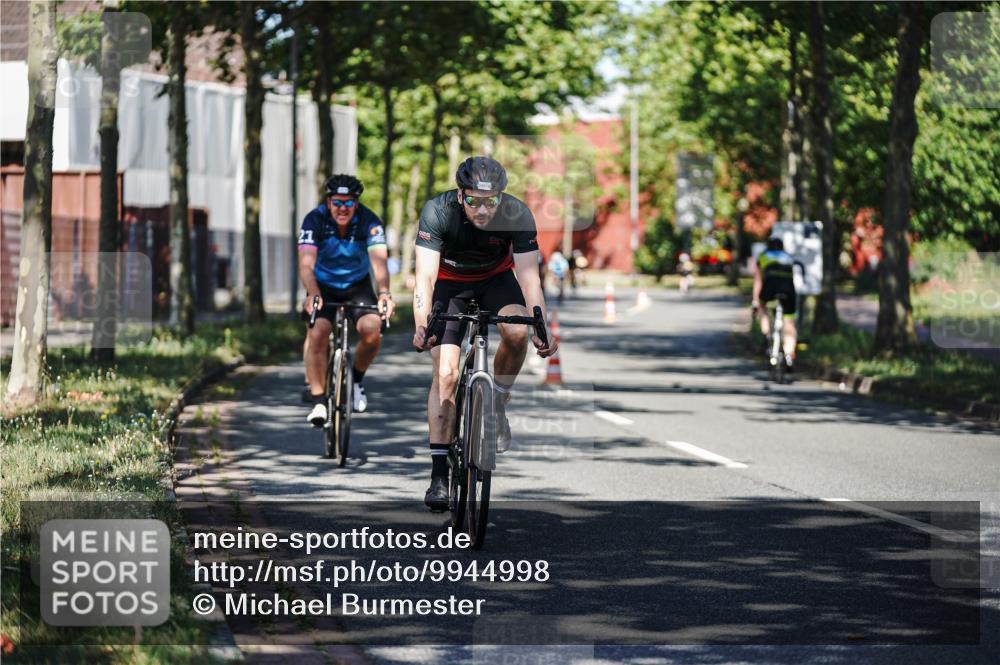 09.08.2026 - GEWOBA Citytriathlon Bremen Michael Burmester http://msf.ph/oto/9944998 09.08.2026 10:36:52 Radfahren 13, 33, 41, 67, 85, 93, 111, 157, 235, 247, 281, 349, 426, 491 meine-sportfotos.de