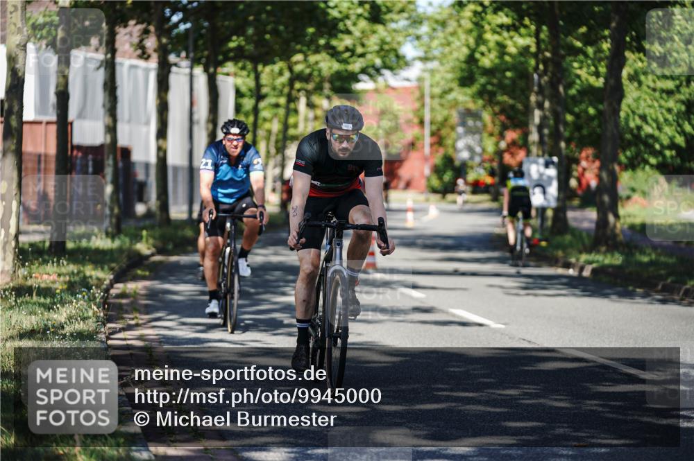 09.08.2026 - GEWOBA Citytriathlon Bremen Michael Burmester http://msf.ph/oto/9945000 09.08.2026 10:36:52 Radfahren 13, 33, 41, 67, 85, 93, 111, 157, 235, 247, 281, 349, 426, 491 meine-sportfotos.de