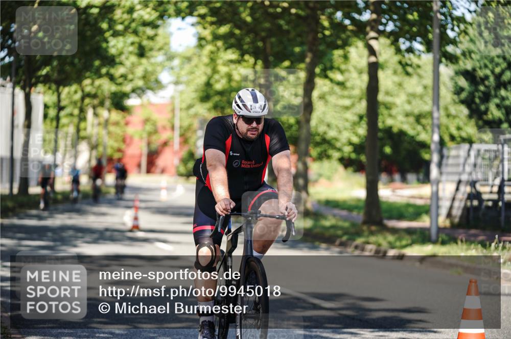 09.08.2026 - GEWOBA Citytriathlon Bremen Michael Burmester http://msf.ph/oto/9945018 09.08.2026 10:36:57 Radfahren 13, 31, 33, 55, 85, 93, 111, 155, 157, 205, 235, 247, 491 meine-sportfotos.de