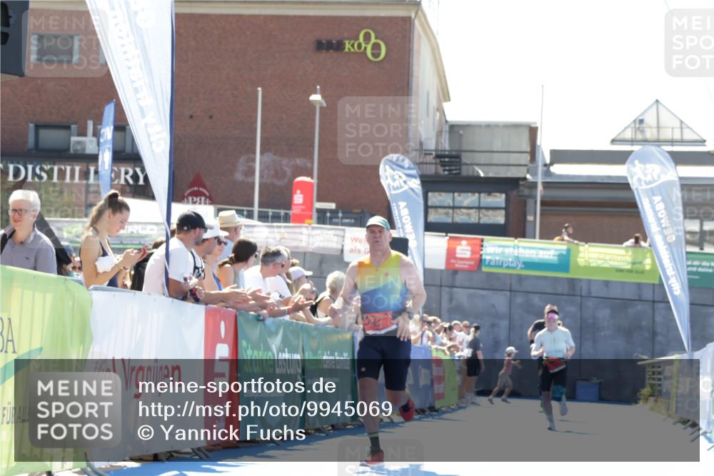 09.08.2026 - GEWOBA Citytriathlon Bremen Yannick Fuchs http://msf.ph/oto/9945069 09.08.2026 14:21:43 Ziel 823, 981 meine-sportfotos.de