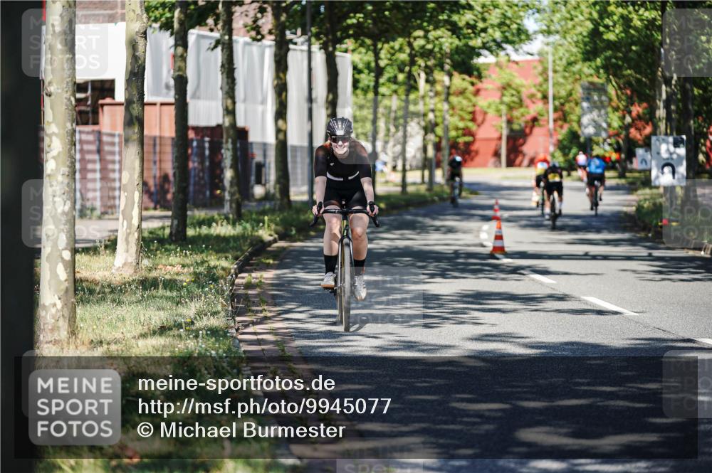 09.08.2026 - GEWOBA Citytriathlon Bremen Michael Burmester http://msf.ph/oto/9945077 09.08.2026 10:37:24 Radfahren 53, 61, 113, 287, 434, 451, 459 meine-sportfotos.de