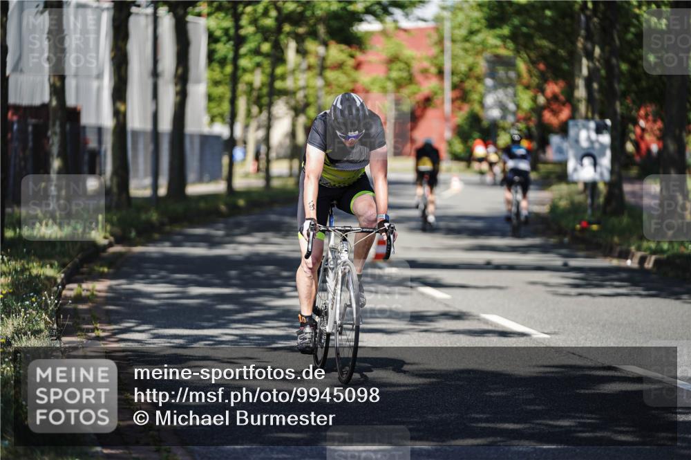 09.08.2026 - GEWOBA Citytriathlon Bremen Michael Burmester http://msf.ph/oto/9945098 09.08.2026 10:37:31 Radfahren 61, 185, 434, 459 meine-sportfotos.de