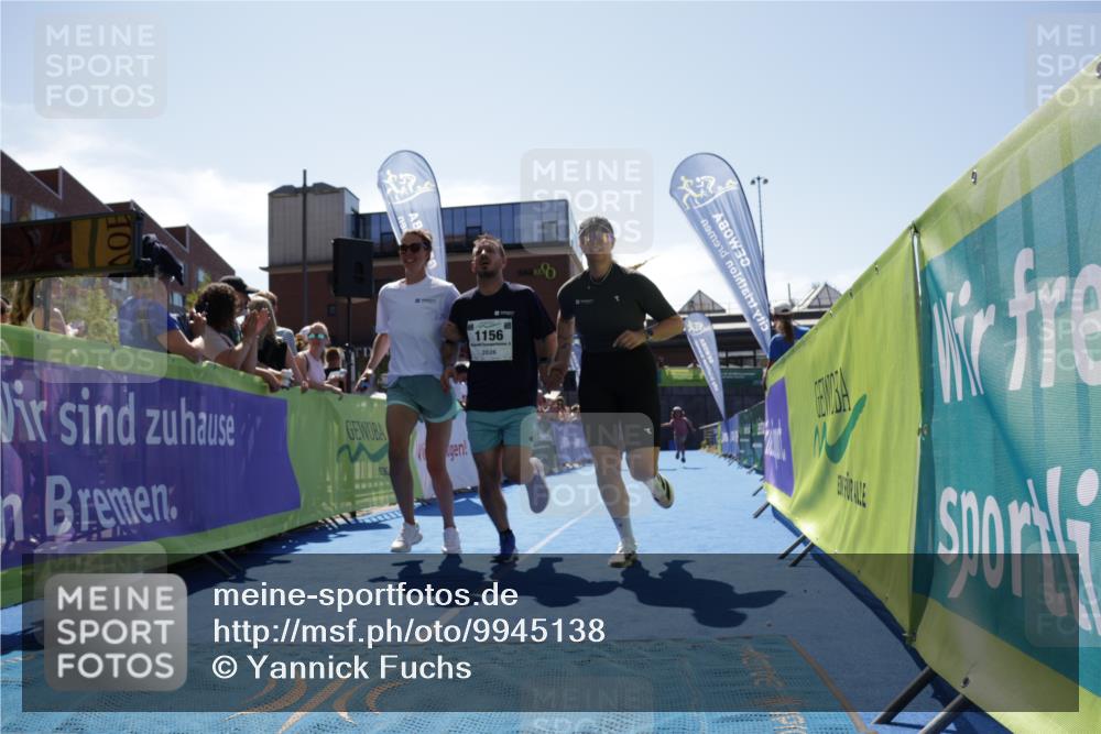 09.08.2026 - GEWOBA Citytriathlon Bremen Yannick Fuchs http://msf.ph/oto/9945138 09.08.2026 14:21:58 Ziel 630, 976, 1133, 1156 meine-sportfotos.de