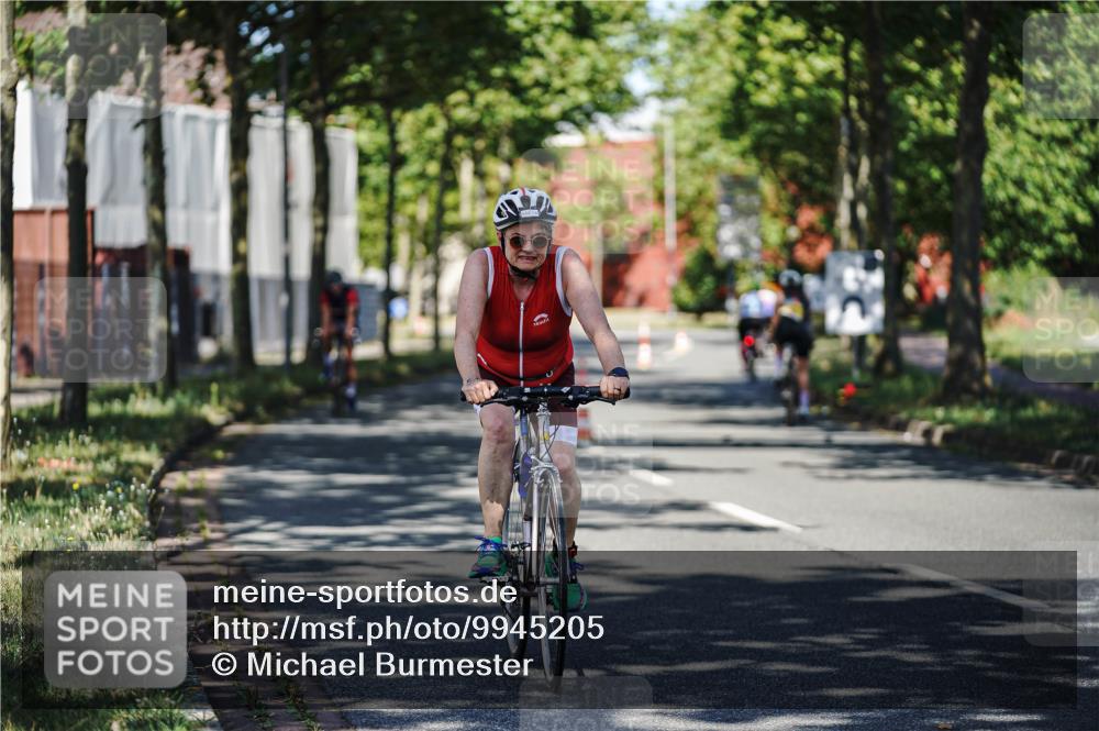 09.08.2026 - GEWOBA Citytriathlon Bremen Michael Burmester http://msf.ph/oto/9945205 09.08.2026 10:38:51 Radfahren 73, 351, 512, 525 meine-sportfotos.de