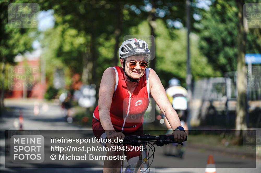 09.08.2026 - GEWOBA Citytriathlon Bremen Michael Burmester http://msf.ph/oto/9945209 09.08.2026 10:38:52 Radfahren 73, 351, 512, 525 meine-sportfotos.de