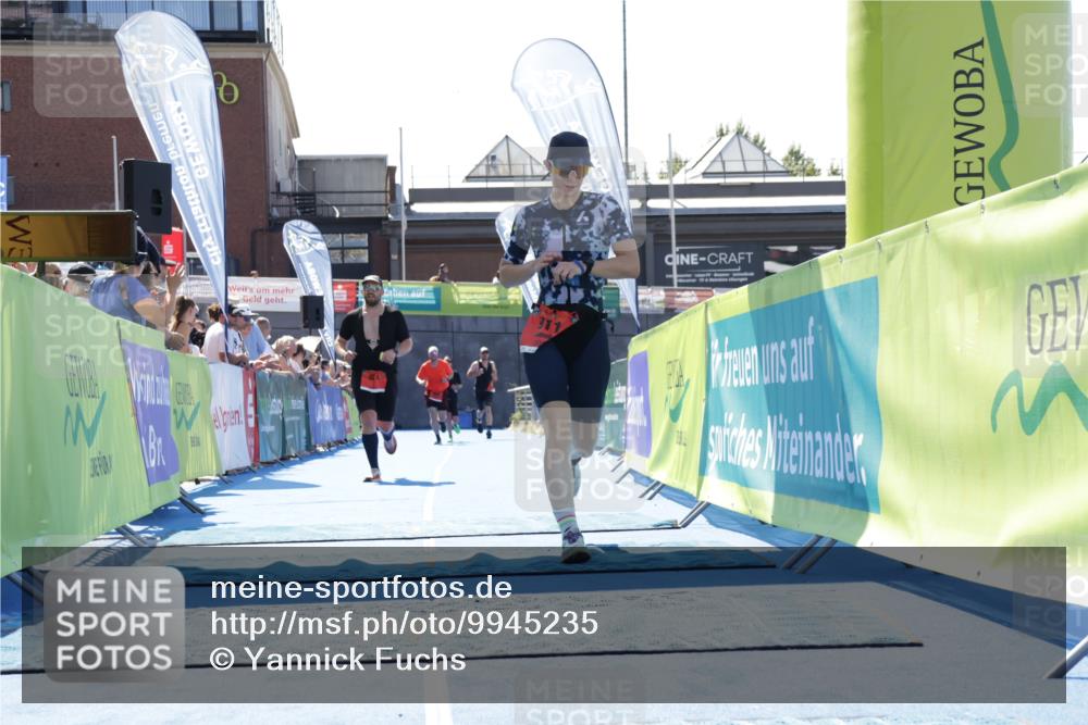 09.08.2026 - GEWOBA Citytriathlon Bremen Yannick Fuchs http://msf.ph/oto/9945235 09.08.2026 14:22:44 Ziel 874, 911 meine-sportfotos.de