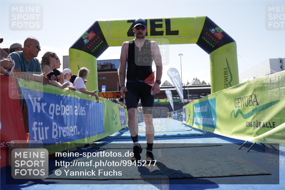 09.08.2026 - GEWOBA Citytriathlon Bremen Yannick Fuchs http://msf.ph/oto/9945277 09.08.2026 14:22:57 Ziel 765 meine-sportfotos.de