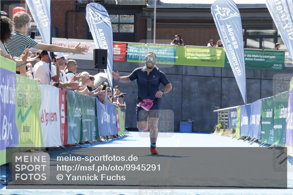 09.08.2026 - GEWOBA Citytriathlon Bremen Yannick Fuchs http://msf.ph/oto/9945291 09.08.2026 14:23:03 Ziel 1003, 1003 meine-sportfotos.de