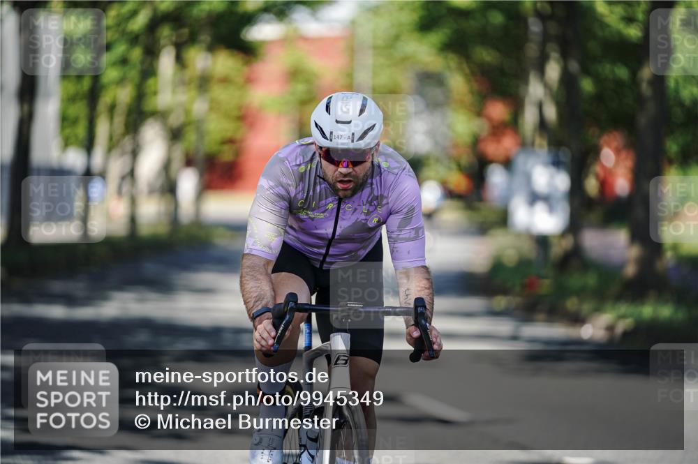 09.08.2026 - GEWOBA Citytriathlon Bremen Michael Burmester http://msf.ph/oto/9945349 09.08.2026 10:40:26 Radfahren 147, 159 meine-sportfotos.de