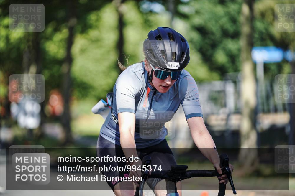09.08.2026 - GEWOBA Citytriathlon Bremen Michael Burmester http://msf.ph/oto/9945374 09.08.2026 10:40:47 Radfahren 91, 284, 348, 416 meine-sportfotos.de