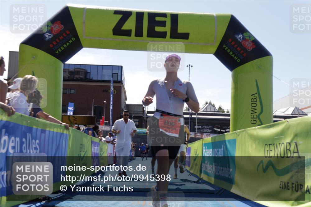 09.08.2026 - GEWOBA Citytriathlon Bremen Yannick Fuchs http://msf.ph/oto/9945398 09.08.2026 14:24:14 Ziel 590, 652, 814, 896 meine-sportfotos.de