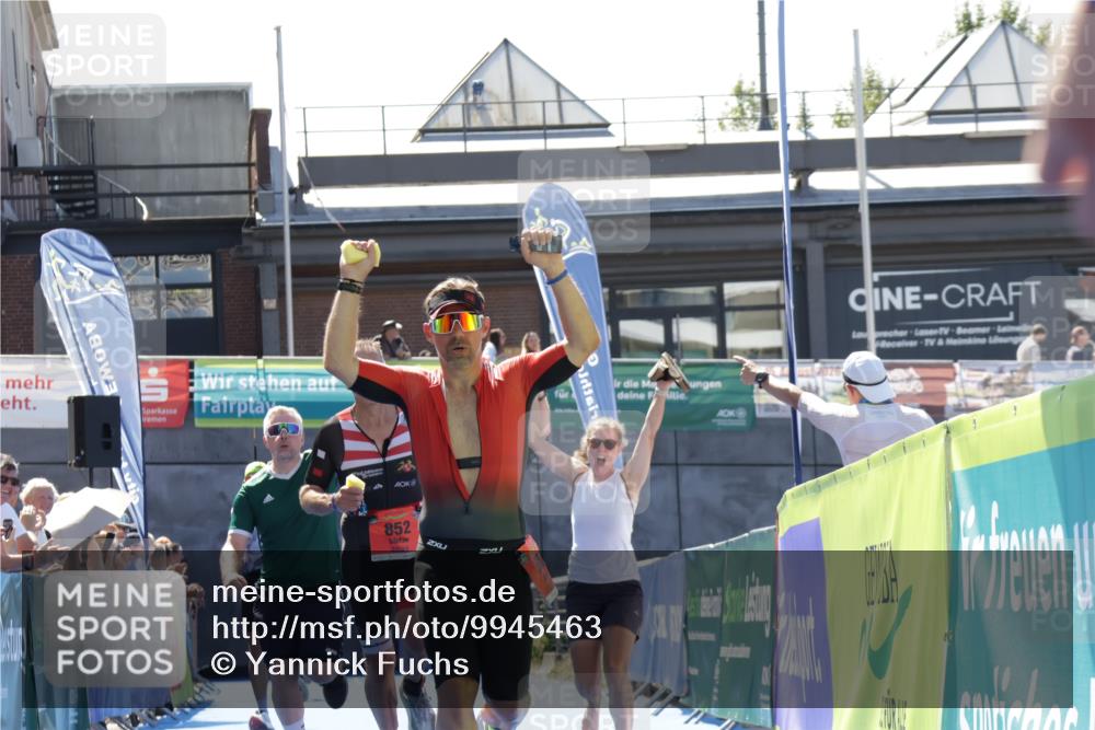 09.08.2026 - GEWOBA Citytriathlon Bremen Yannick Fuchs http://msf.ph/oto/9945463 09.08.2026 14:24:29 Ziel 807, 852, 1015, 1015, 1136 meine-sportfotos.de