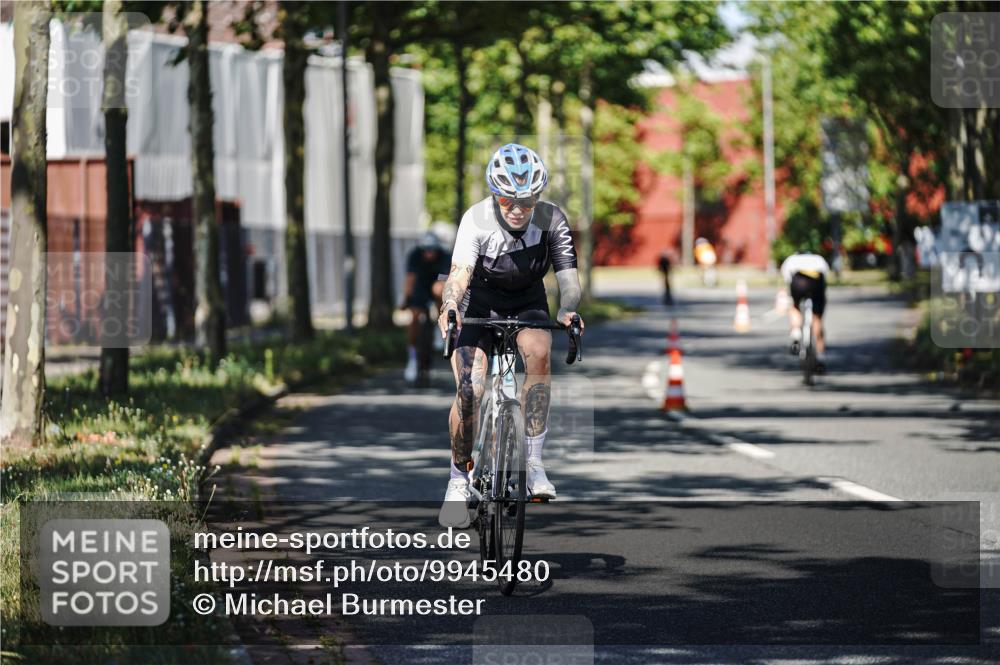09.08.2026 - GEWOBA Citytriathlon Bremen Michael Burmester http://msf.ph/oto/9945480 09.08.2026 10:42:07 Radfahren 291, 301, 358, 376, 415, 524 meine-sportfotos.de