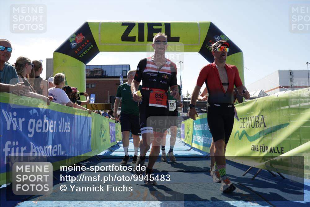 09.08.2026 - GEWOBA Citytriathlon Bremen Yannick Fuchs http://msf.ph/oto/9945483 09.08.2026 14:24:33 Ziel 807, 852, 857, 1136 meine-sportfotos.de