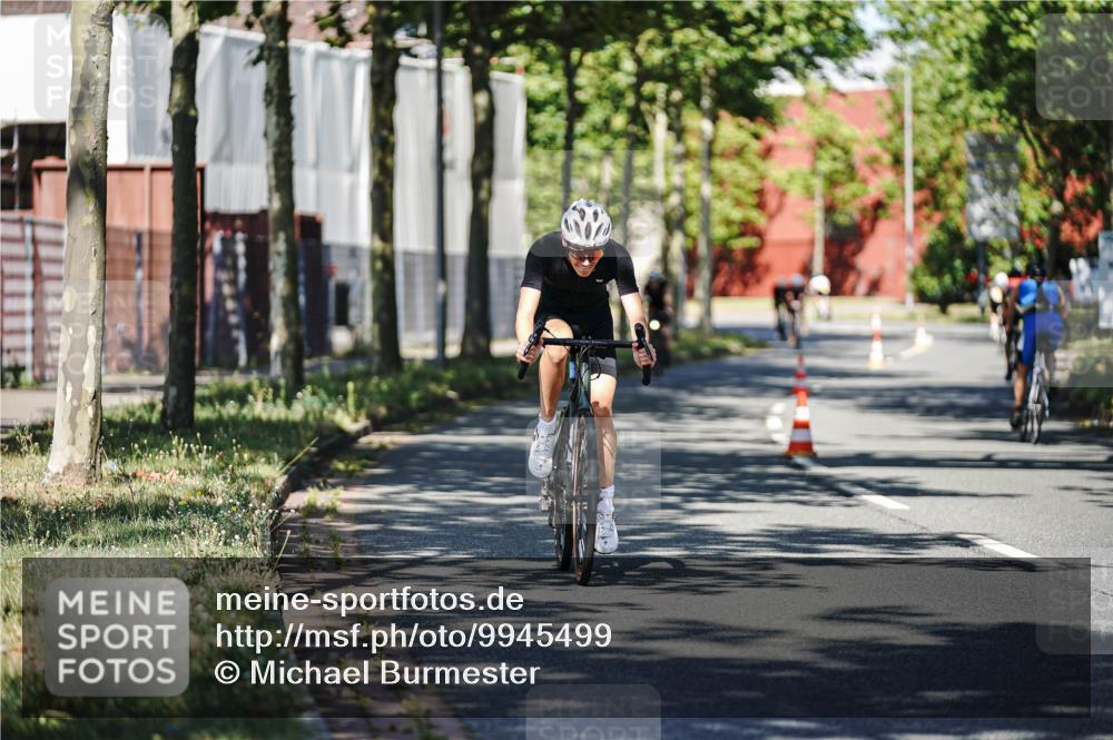 09.08.2026 - GEWOBA Citytriathlon Bremen Michael Burmester http://msf.ph/oto/9945499 09.08.2026 10:42:18 Radfahren 286, 301, 415, 475 meine-sportfotos.de