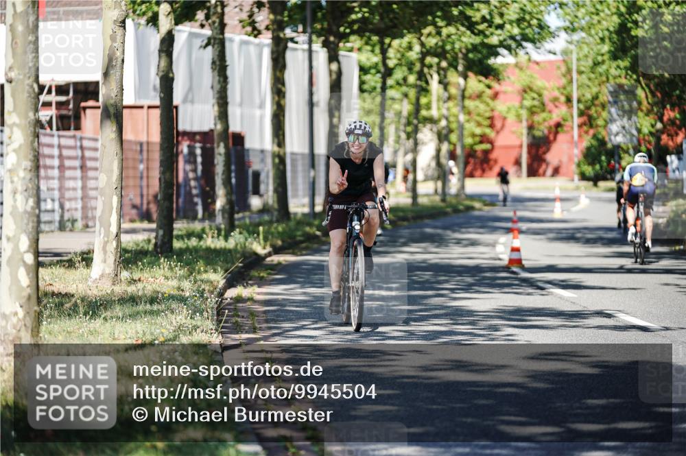 09.08.2026 - GEWOBA Citytriathlon Bremen Michael Burmester http://msf.ph/oto/9945504 09.08.2026 10:42:25 Radfahren 286, 301, 322, 415, 422, 475 meine-sportfotos.de