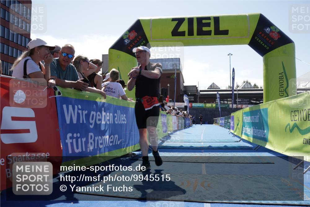 09.08.2026 - GEWOBA Citytriathlon Bremen Yannick Fuchs http://msf.ph/oto/9945515 09.08.2026 14:24:50 Ziel 824, 954 meine-sportfotos.de