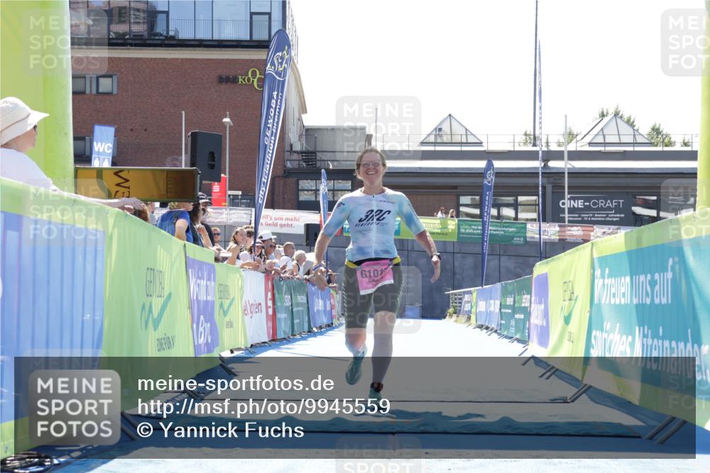 09.08.2026 - GEWOBA Citytriathlon Bremen Yannick Fuchs http://msf.ph/oto/9945559 09.08.2026 14:25:31 Ziel 1017, 1017 meine-sportfotos.de