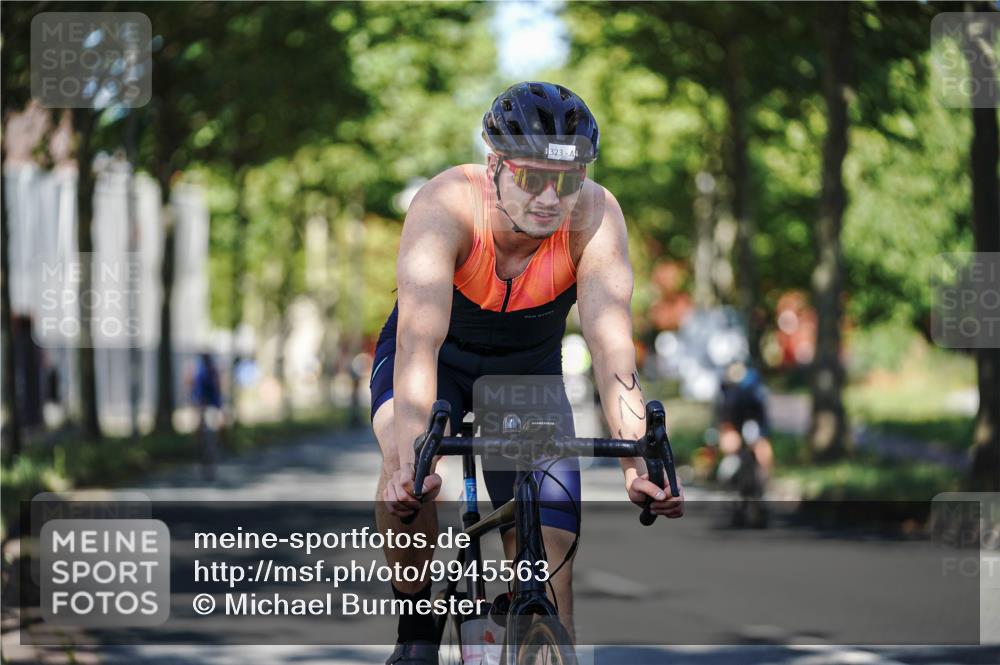 09.08.2026 - GEWOBA Citytriathlon Bremen Michael Burmester http://msf.ph/oto/9945563 09.08.2026 10:42:57 Radfahren 318, 323, 393, 529 meine-sportfotos.de