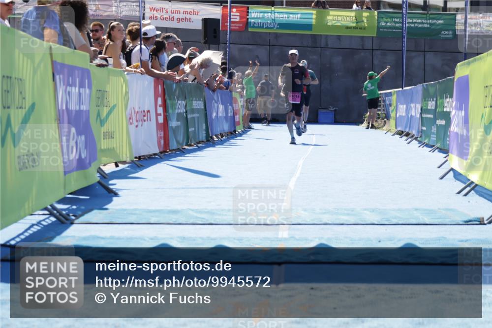 09.08.2026 - GEWOBA Citytriathlon Bremen Yannick Fuchs http://msf.ph/oto/9945572 09.08.2026 14:26:14 Ziel  meine-sportfotos.de