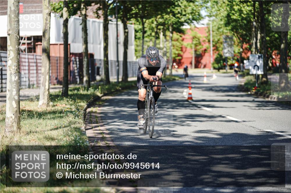 09.08.2026 - GEWOBA Citytriathlon Bremen Michael Burmester http://msf.ph/oto/9945614 09.08.2026 10:43:26 Radfahren 290, 315, 319, 321, 375, 463 meine-sportfotos.de