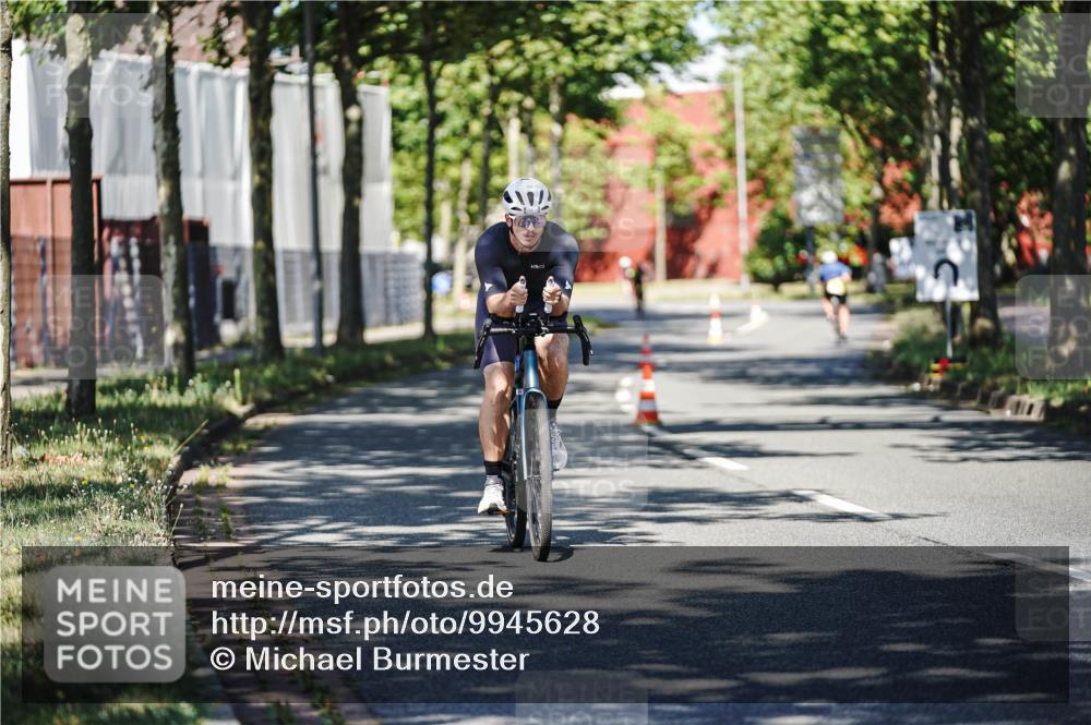 09.08.2026 - GEWOBA Citytriathlon Bremen Michael Burmester http://msf.ph/oto/9945628 09.08.2026 10:43:36 Radfahren 290, 293, 315, 319, 375, 517 meine-sportfotos.de