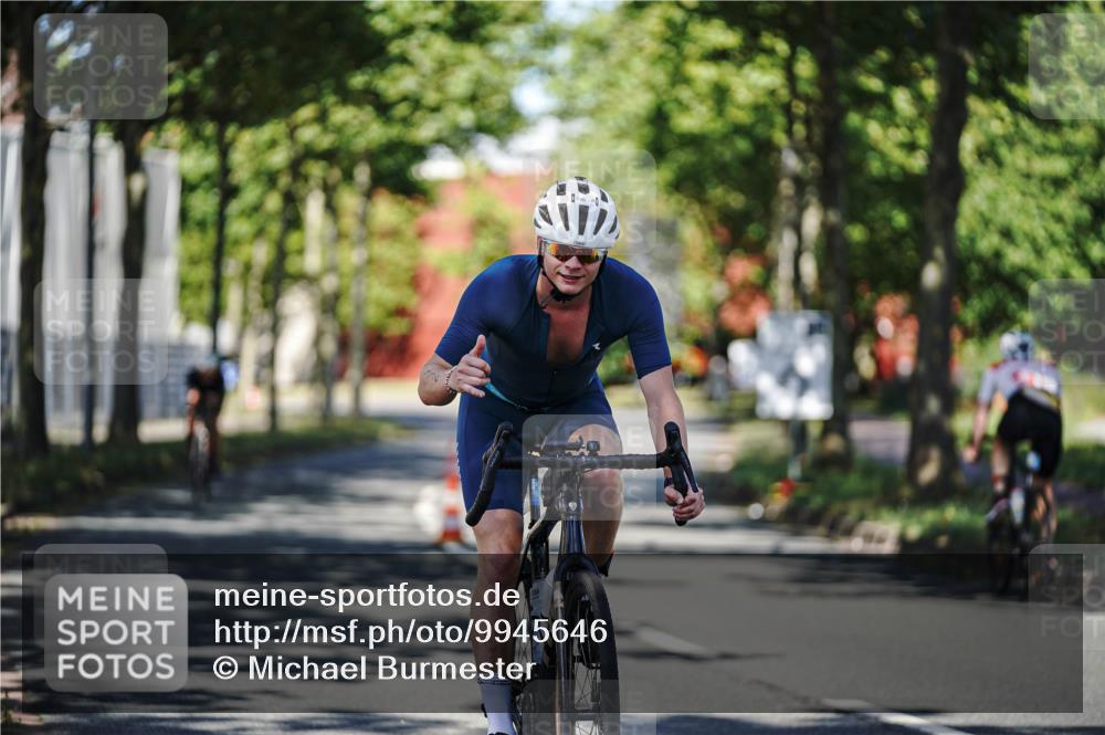 09.08.2026 - GEWOBA Citytriathlon Bremen Michael Burmester http://msf.ph/oto/9945646 09.08.2026 10:43:51 Radfahren 296, 336, 402 meine-sportfotos.de