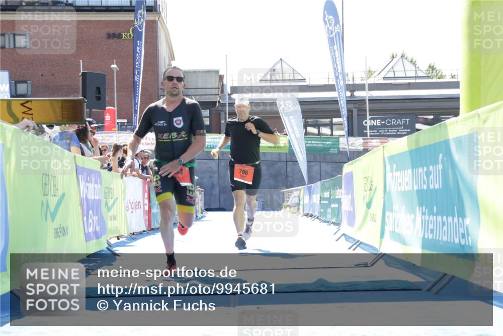 09.08.2026 - GEWOBA Citytriathlon Bremen Yannick Fuchs http://msf.ph/oto/9945681 09.08.2026 14:27:28 Ziel 798, 864, 956 meine-sportfotos.de
