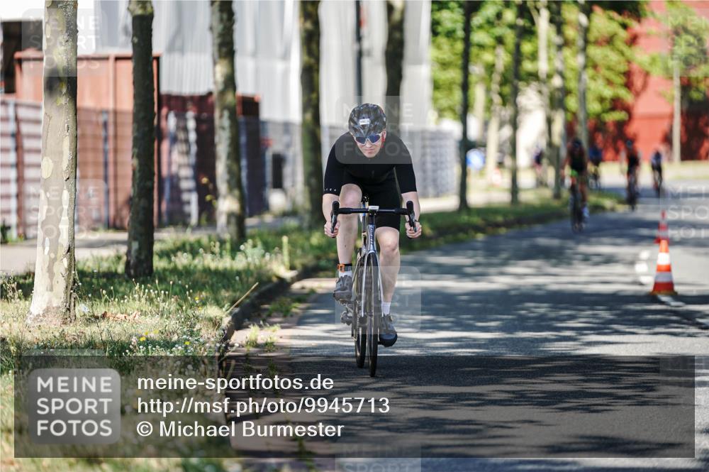 09.08.2026 - GEWOBA Citytriathlon Bremen Michael Burmester http://msf.ph/oto/9945713 09.08.2026 10:44:46 Radfahren 345, 398, 523 meine-sportfotos.de
