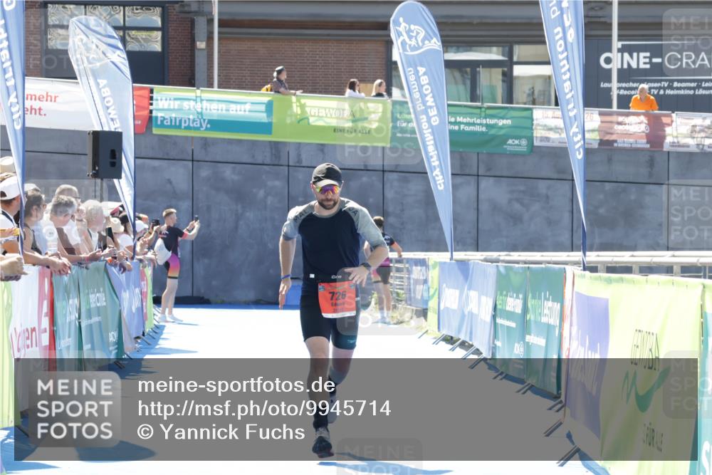 09.08.2026 - GEWOBA Citytriathlon Bremen Yannick Fuchs http://msf.ph/oto/9945714 09.08.2026 14:27:59 Ziel 726 meine-sportfotos.de