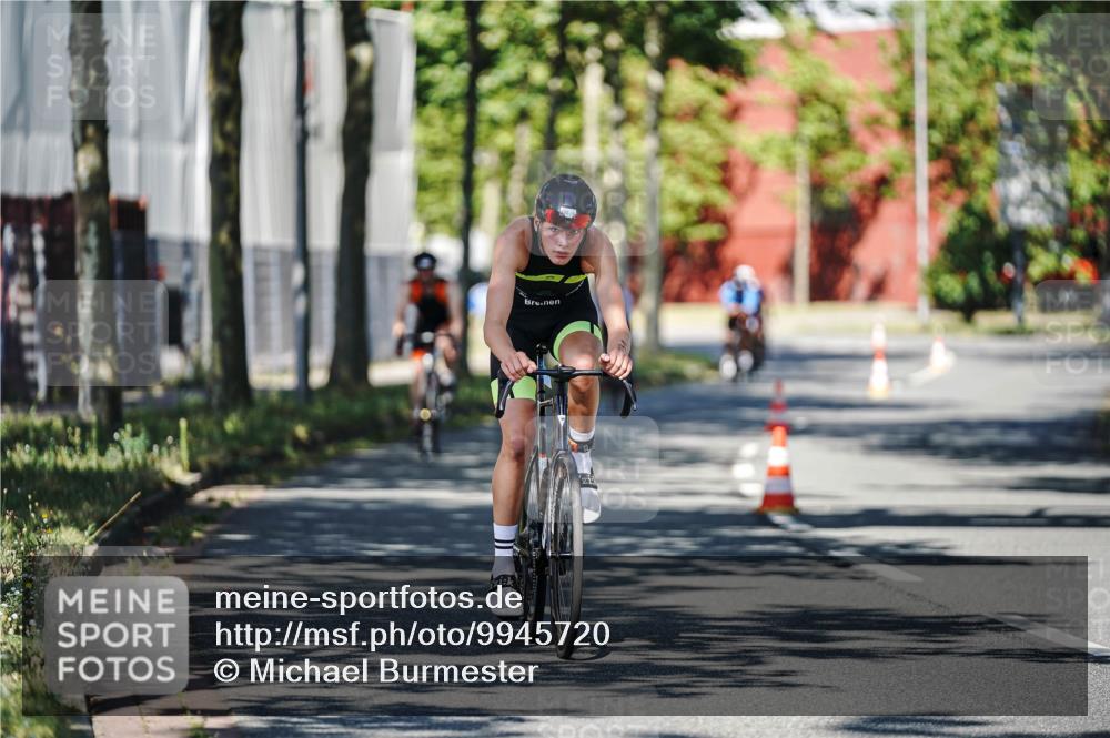 09.08.2026 - GEWOBA Citytriathlon Bremen Michael Burmester http://msf.ph/oto/9945720 09.08.2026 10:44:51 Radfahren 221, 231, 342, 391, 398, 523 meine-sportfotos.de